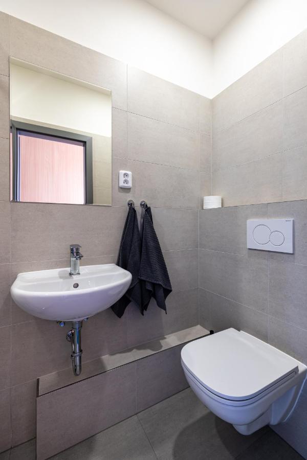 Hotel Zimni Stadion Slany Ngoại thất bức ảnh